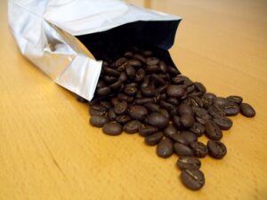 コーヒー豆をアルミパックで保存